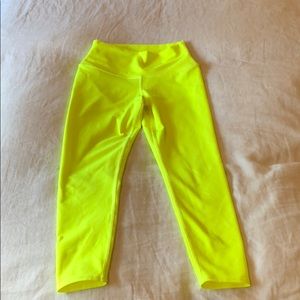 alo yoga highlighter